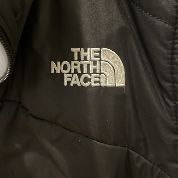 The North Face zip up fleece women’s jacket - Picture 2 of 4